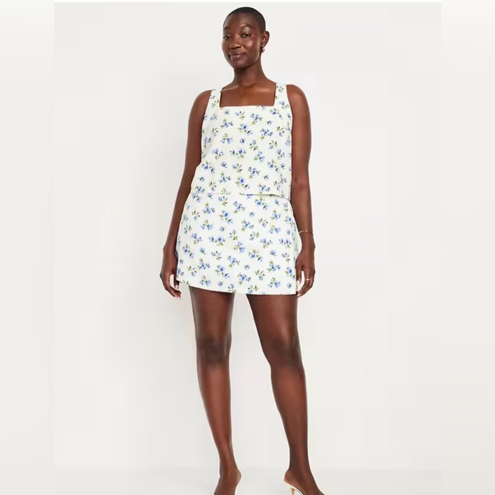Old Navy Blue Floral Women's Skort
